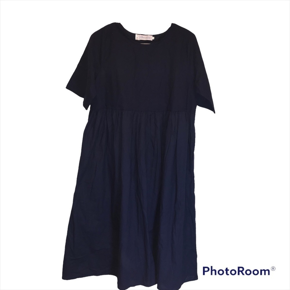 𝅺WOMEN’S navy blue Amato Rizzi dress
